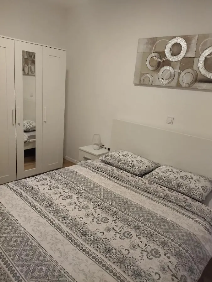 Apartment Gloria Peroj