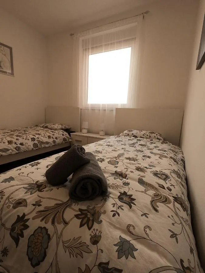 Apartment Gloria Peroj